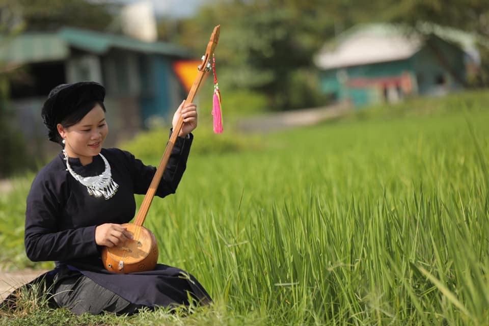 Trang phục người dân tộc Tày